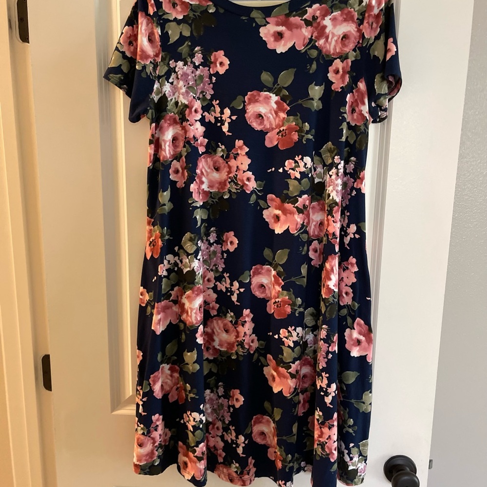 Floral tshirt dress